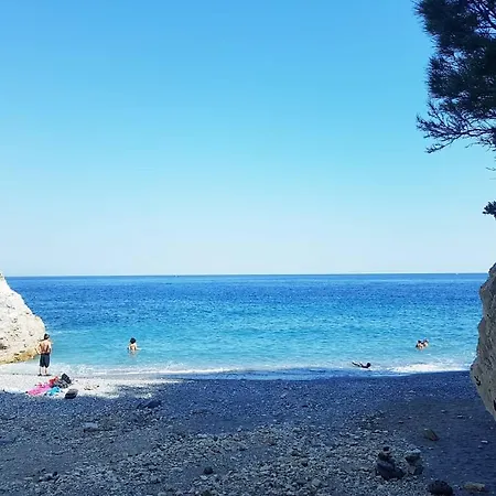 ゲストハウス Salvia E Rosmarino - In Liguria 3*