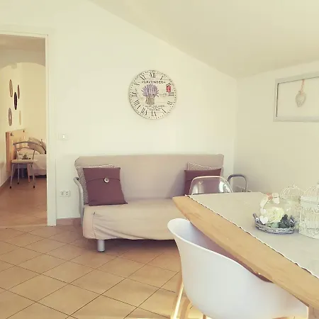 Salvia E Rosmarino - In Liguria 3*