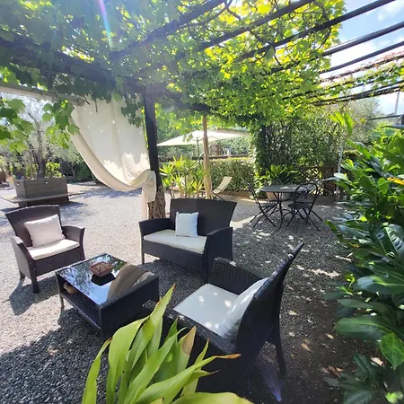 بيت ضيافة Salvia E Rosmarino - In Liguria فيلانويفا دي ألبينجا