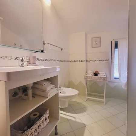 Salvia E Rosmarino - In Liguria بيت ضيافة 3*