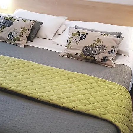 Salvia E Rosmarino - In Liguria 3*