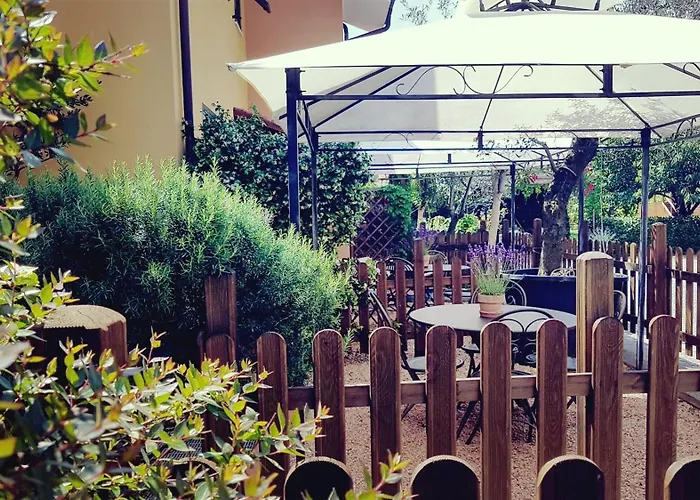 Salvia E Rosmarino - In Liguria 3*