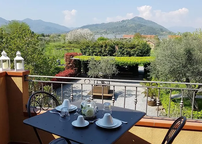 Salvia E Rosmarino - In Liguria Pensión