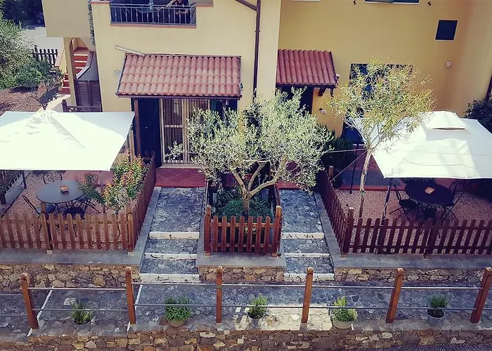 Salvia E Rosmarino - In Liguria Pensión